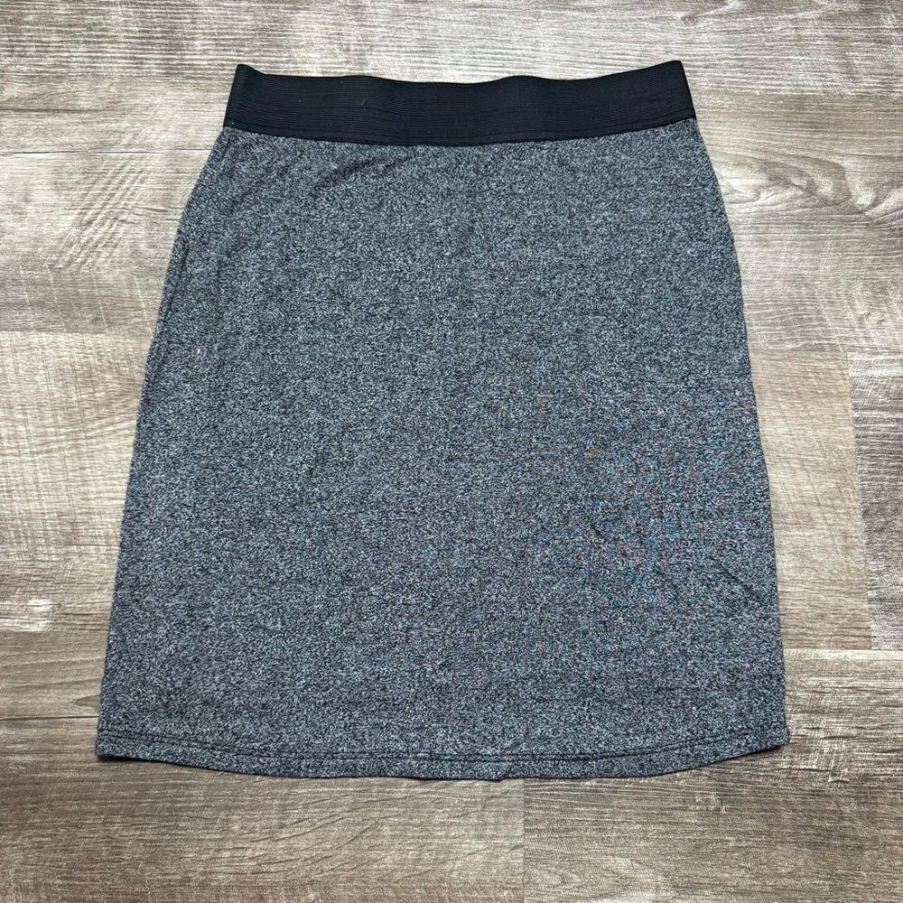 American Eagle Grey Soft & Stretchy Mini Skirt Size Small